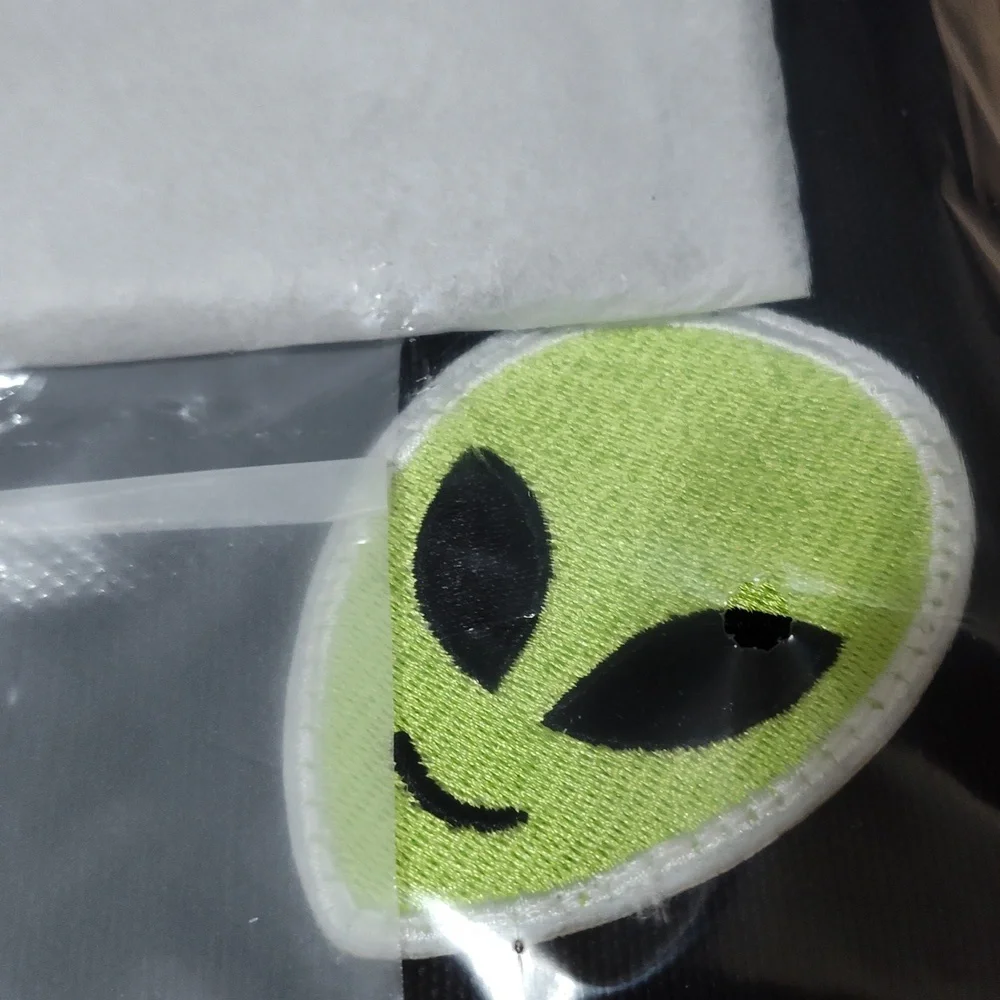 NWT WILD FABLE ALIEN DOUBLE POUCH 👽 - Picture 5 of 5